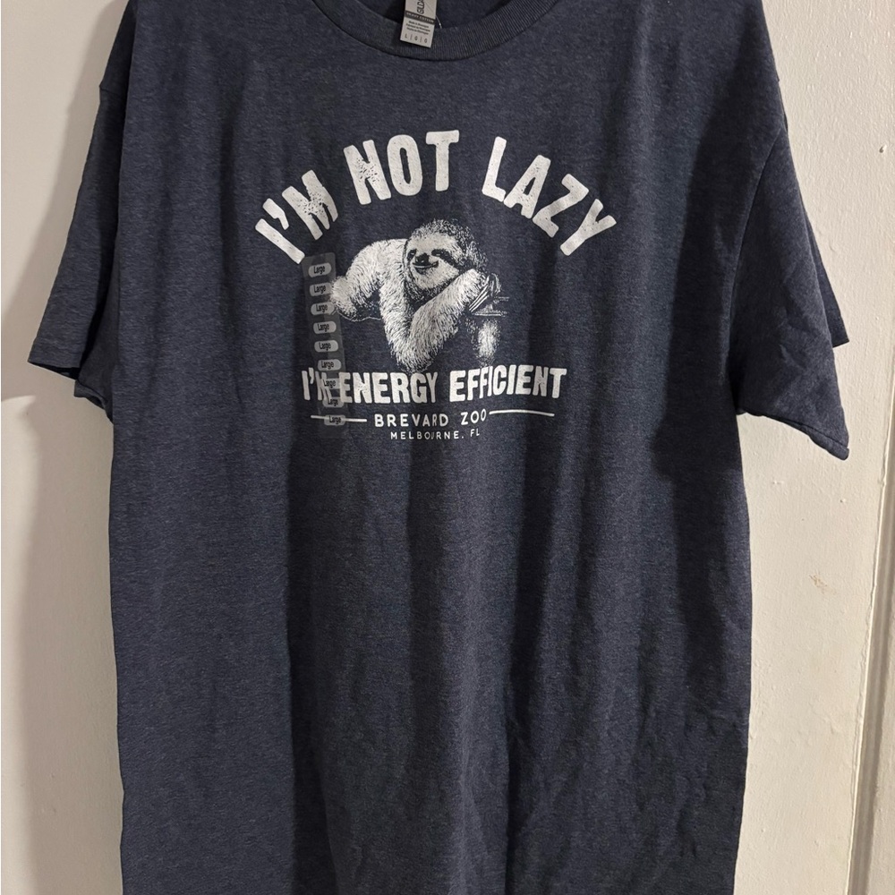 NWT Brevard Zoo Sloth Graphic T Shirt Large Funny Energy Efficient Tee
(1003)